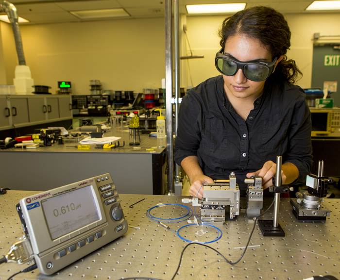 Researcher Tests Optical Fiber