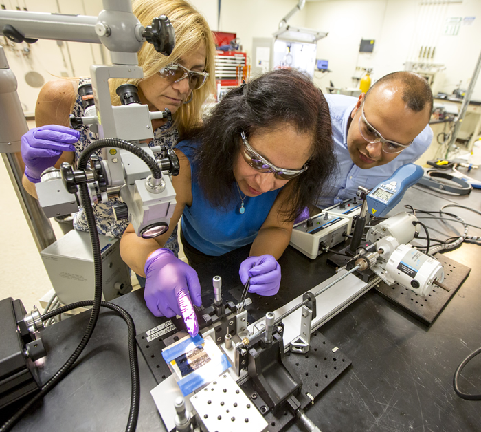 Researchers Weave Nanotube Yarns