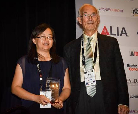 Photo of Nan Shen and Professor William H. Steen
